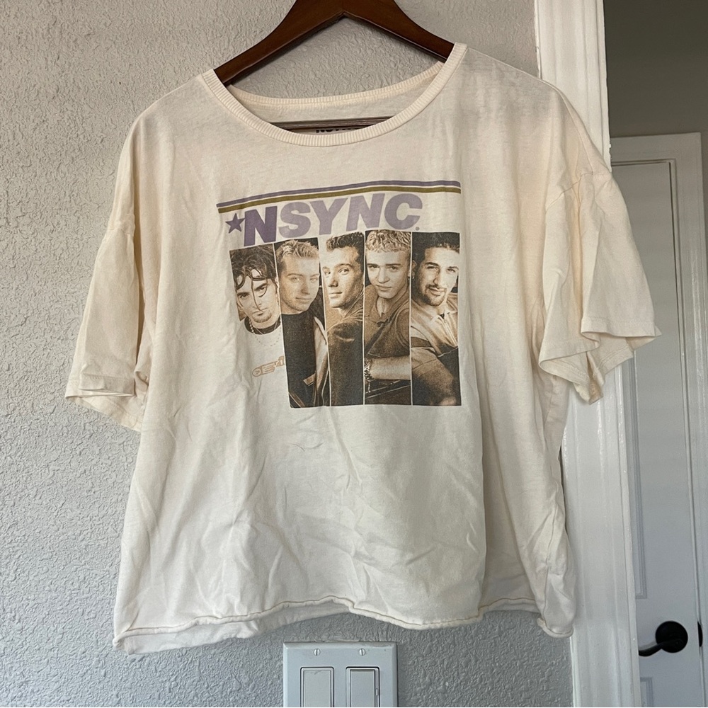 NSYNC Cream cropT-Shirt XL